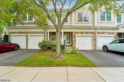 195 Levinberg Ln, Wayne, NJ 07470 - Photo 2