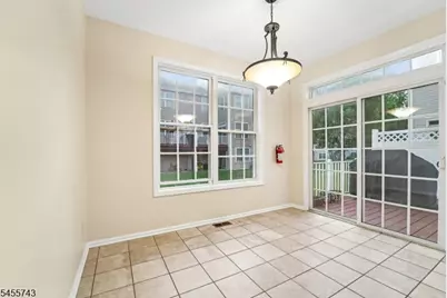 195 Levinberg Ln, Wayne, NJ 07470 - Photo 14