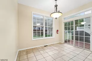195 Levinberg Ln, Wayne, NJ 07470 - Photo 14