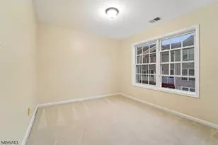195 Levinberg Ln, Wayne, NJ 07470 - Photo 20