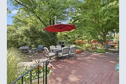 11 Reading Ter, Fair Lawn, NJ 07410 - Photo 4