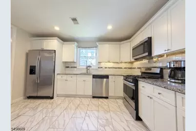 1047 Jaques Ave, Rahway, NJ 07065 - Photo 10