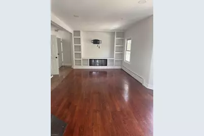 35 Lawrence St, Bloomfield, NJ 07003 - Photo 2