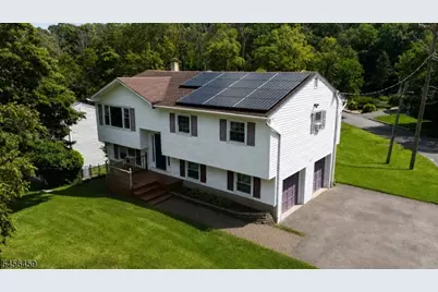 105 Leland Trl, Hopatcong, NJ 07843 - Photo 1
