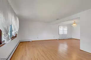633 Totowa Rd, Totowa, NJ 07512 - Photo 6
