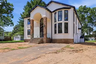 40 Evelyn Ave, Franklin Township, NJ 08823 - Photo 2
