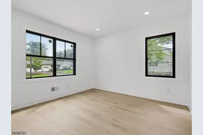40 Evelyn Avenue, Franklin Township, NJ 08823 - Photo 16