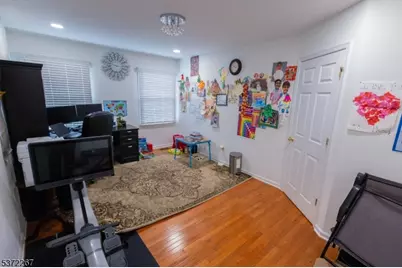 347 Raymound Blvd, Parsippany, NJ 07054 - Photo 14