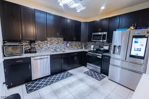 347 Raymound Blvd, Parsippany, NJ 07054 - Photo 10