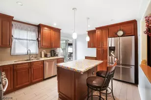 354 Colonia Blvd, Woodbridge Township, NJ 07067 - Photo 8