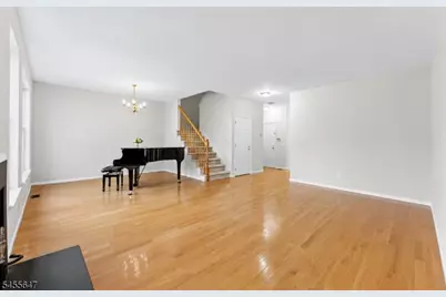 33 Gordon Circle, Parsippany, NJ 07054 - Photo 8