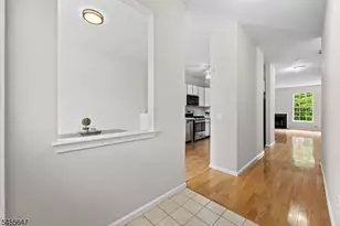 33 Gordon Cir, Parsippany, NJ 07054 - Photo 2
