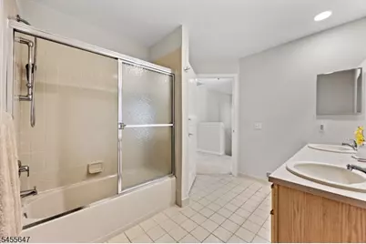 33 Gordon Circle, Parsippany, NJ 07054 - Photo 22