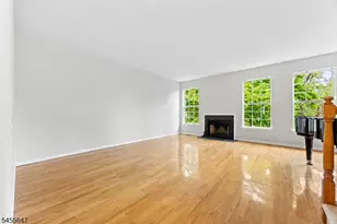 33 Gordon Cir, Parsippany, NJ 07054 - Photo 6