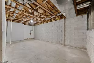 33 Gordon Cir, Parsippany, NJ 07054 - Photo 26