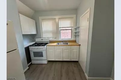 412 Broad St #1R, Bloomfield, NJ 07003 - Photo 8