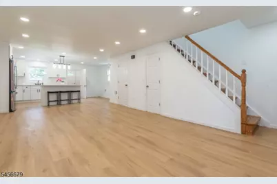 549 Beach St, Orange, NJ 07050 - Photo 6