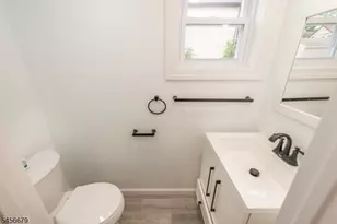 549 Beach St, Orange, NJ 07050 - Photo 12