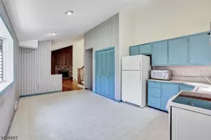 8 Libby Ave, Pequannock Township, NJ 07444 - Photo 18