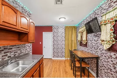 34 Hillman St, Paterson, NJ 07522 - Photo 4
