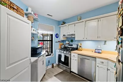 6 New Bedford Rd #C, West Milford, NJ 07480 - Photo 8