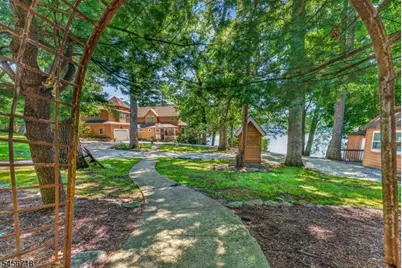 90 Ithanell Rd, Hopatcong, NJ 07843 - Photo 2