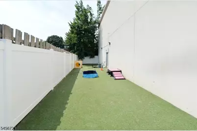 85A Walnut St, Montclair, NJ 07042 - Photo 42