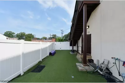 85A Walnut St, Montclair, NJ 07042 - Photo 14