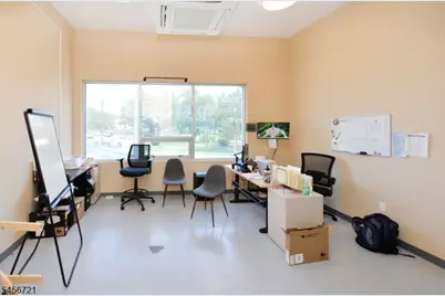 85A Walnut St, Montclair, NJ 07042 - Photo 22