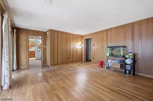 7 Essex Rd, Washington Township, NJ 07882 - Photo 18