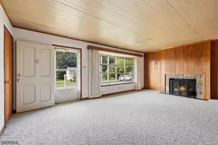 7 Essex Rd, Washington Township, NJ 07882 - Photo 4