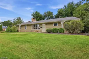 7 Essex Rd, Washington Township, NJ 07882 - Photo 2