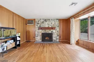 7 Essex Rd, Washington Township, NJ 07882 - Photo 16