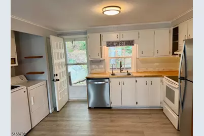 54 Northwood Dr, High Bridge, NJ 08829 - Photo 10