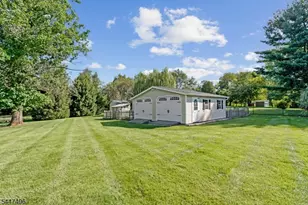 907 Rolling Hills Ln, Branchburg Township, NJ 08853 - Photo 36