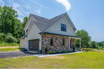 5 Emerald Dr, Hardyston Township, NJ 07419 - Photo 2