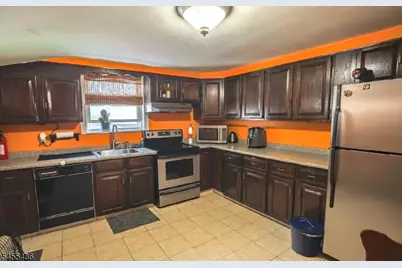 91 Clinton St, Rahway, NJ 07065 - Photo 8