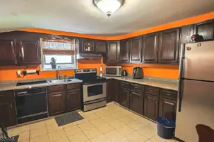 91 Clinton St, Rahway, NJ 07065 - Photo 8
