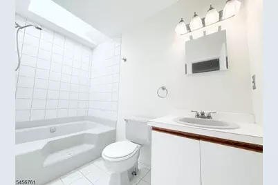 31 Lockley Ct, Wayne, NJ 07470 - Photo 22