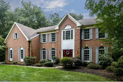 10 Ashley Dr, Mount Olive, NJ 07836 - Photo 2