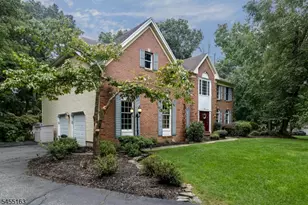 10 Ashley Dr, Mount Olive, NJ 07836 - Photo 4