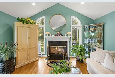 23 Zeim Dr, Clifton, NJ 07012 - Photo 6