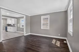 16 Oakwood Pl, North Brunswick Township, NJ 08902 - Photo 10