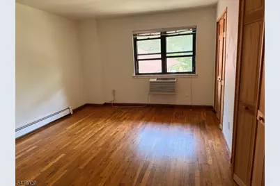 401 Highway22B33U8 #H, North Plainfield, NJ 07060 - Photo 10