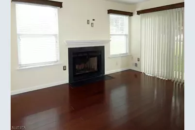 124 Winchester Way, Franklin Township, NJ 08873 - Photo 4