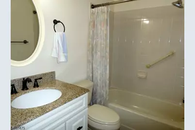 124 Winchester Way, Franklin Township, NJ 08873 - Photo 10