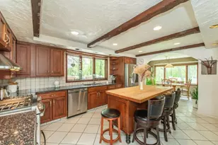 839 Rifle Camp Rd, Woodland Park, NJ 07424 - Photo 12