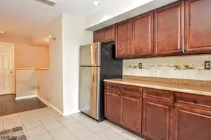 606 Skyline Dr, Haledon, NJ 07508 - Photo 12