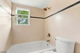 683 Mill St, Belleville, NJ 07109 - Photo 10