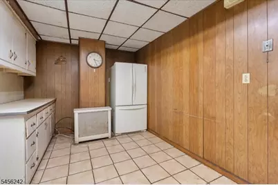 1445 Hiawatha Avenue, Hillside, NJ 07205 - Photo 10